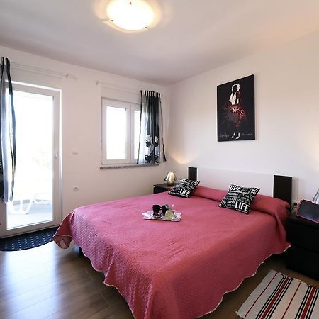 Apartments Rudy Ядраново Екстер'єр фото