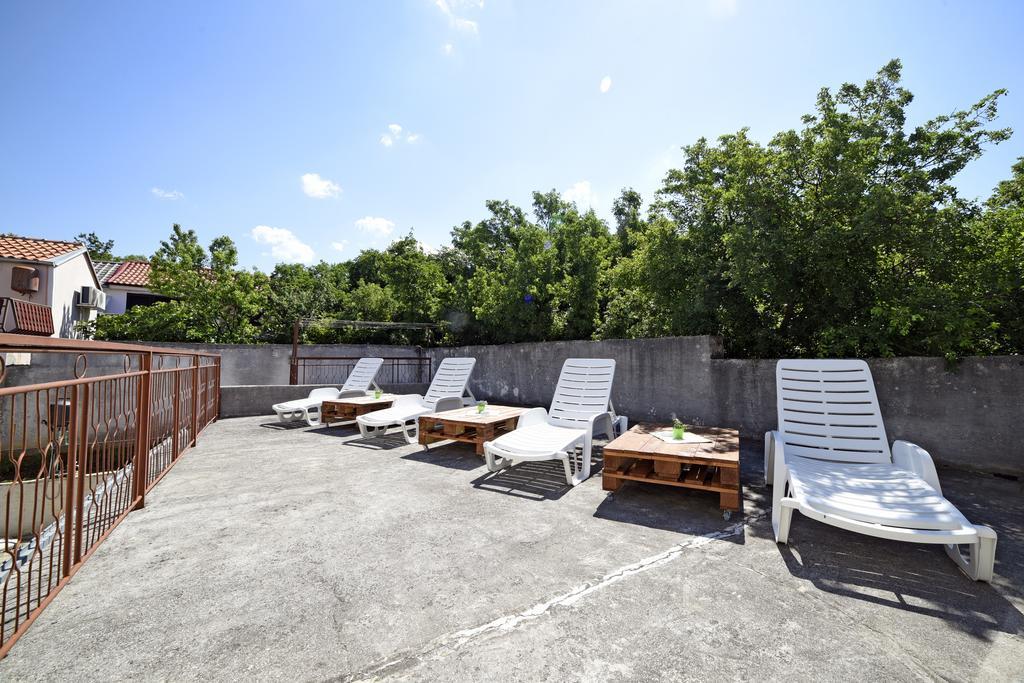 Apartments Rudy Ядраново Екстер'єр фото
