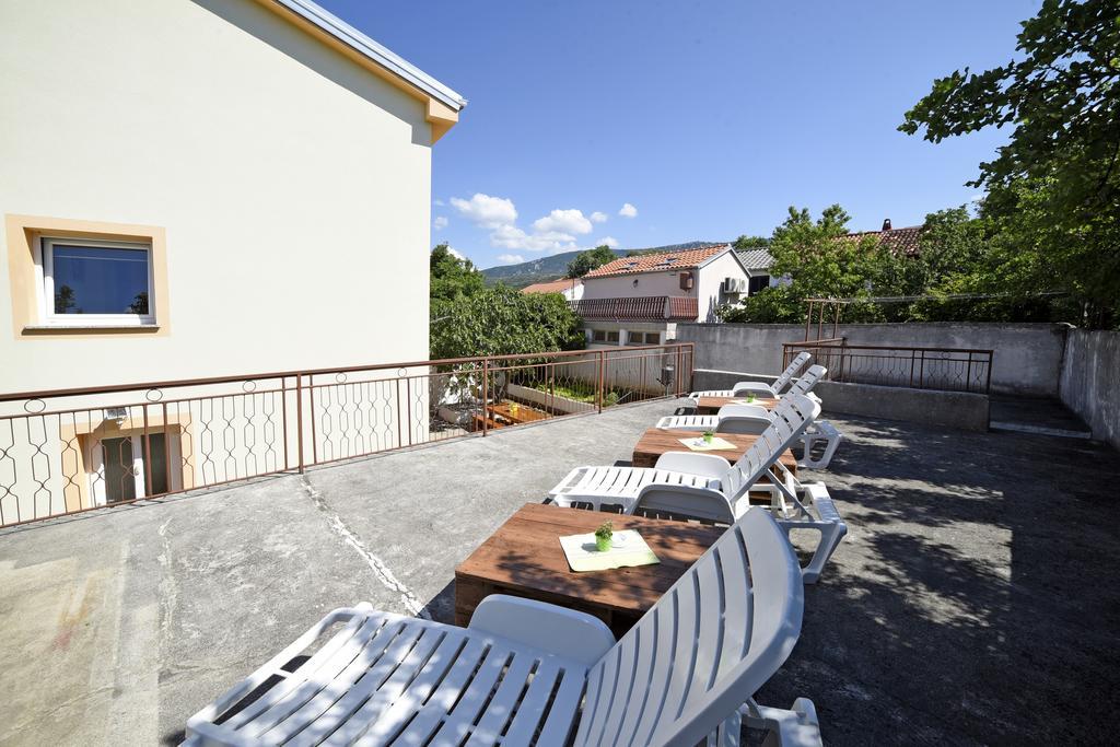 Apartments Rudy Ядраново Екстер'єр фото