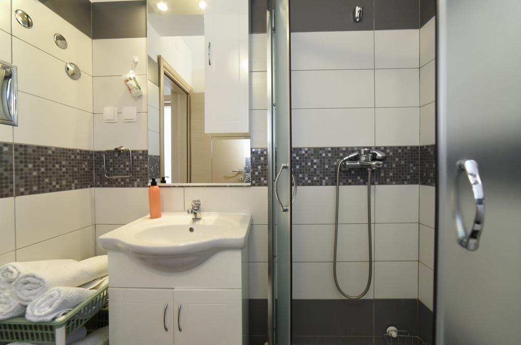 Apartments Rudy Ядраново Екстер'єр фото